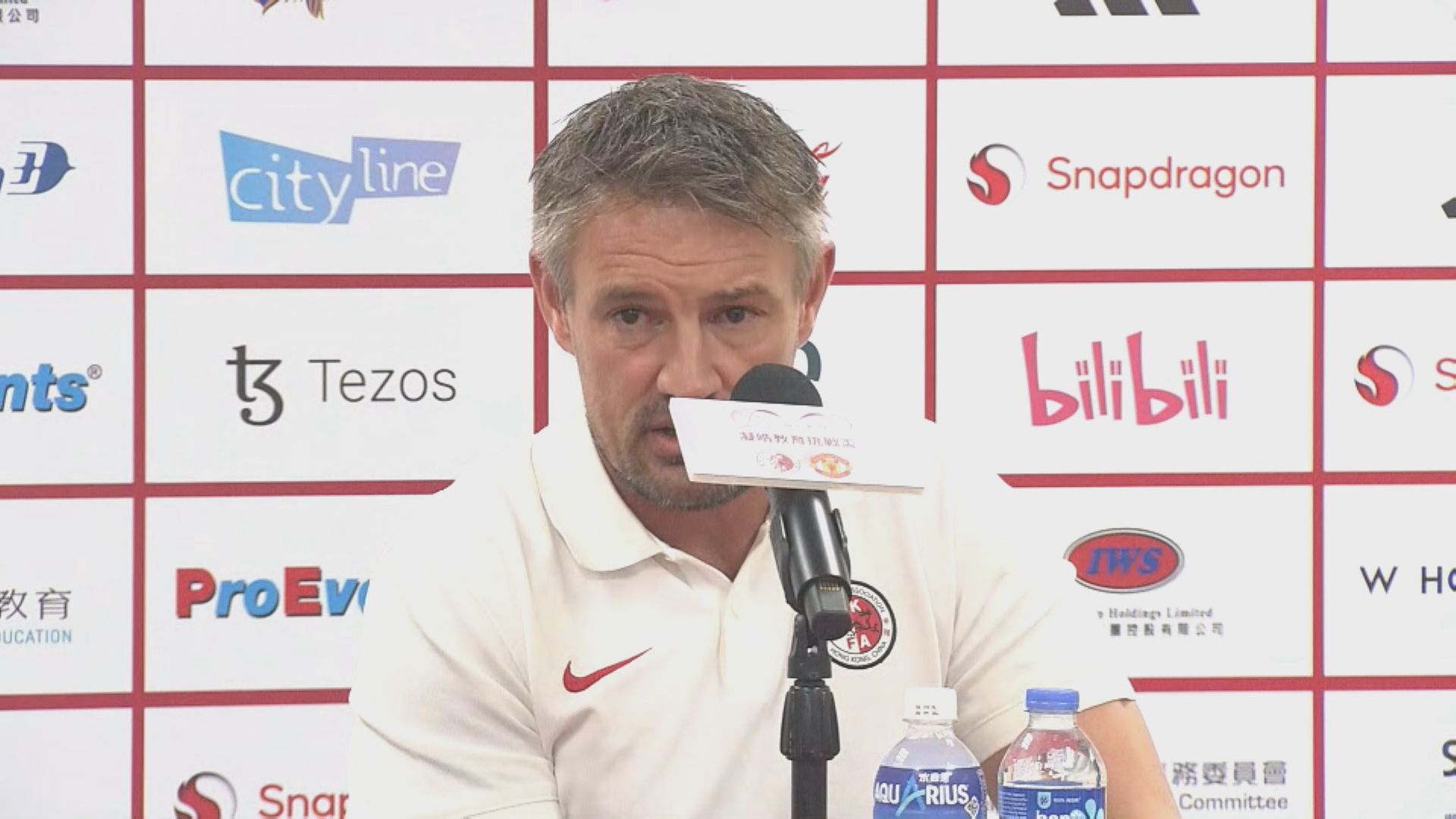 曼聯抵港　周五晚對港隊　港隊教練韋斯活稱會全力以赴