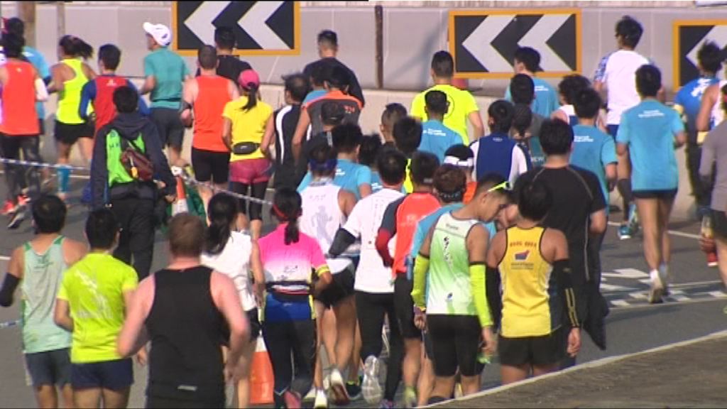 全馬參賽者：天氣好有利表現