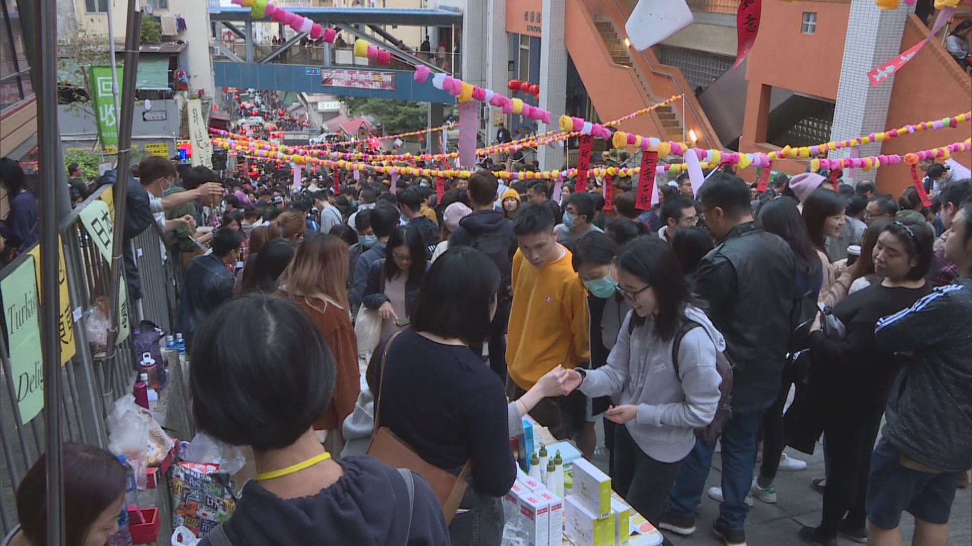 多區自發舉行年宵市集　部分不獲食環署發牌
