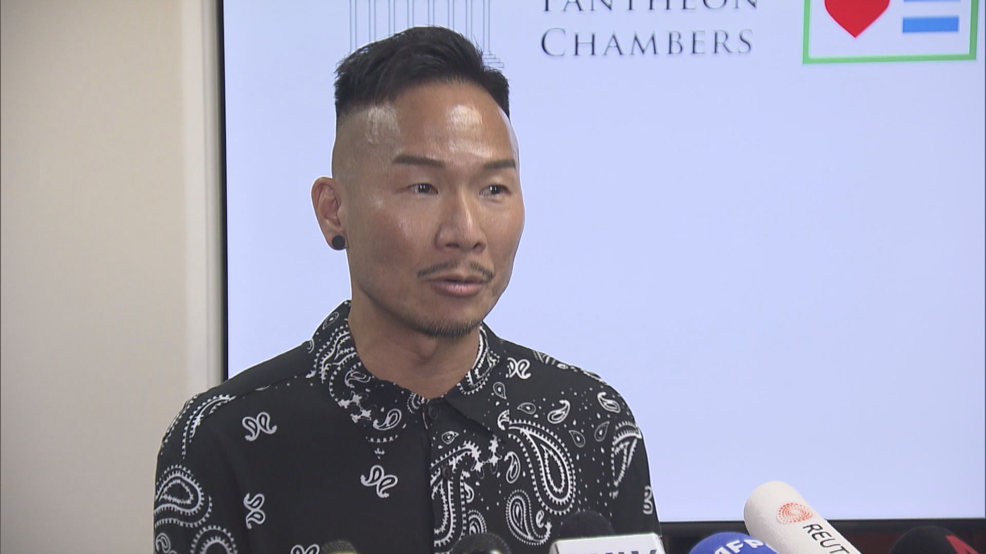 有同性戀者冀政府盡快承認伴侶法律地位 湯家驊料需另設制度處理