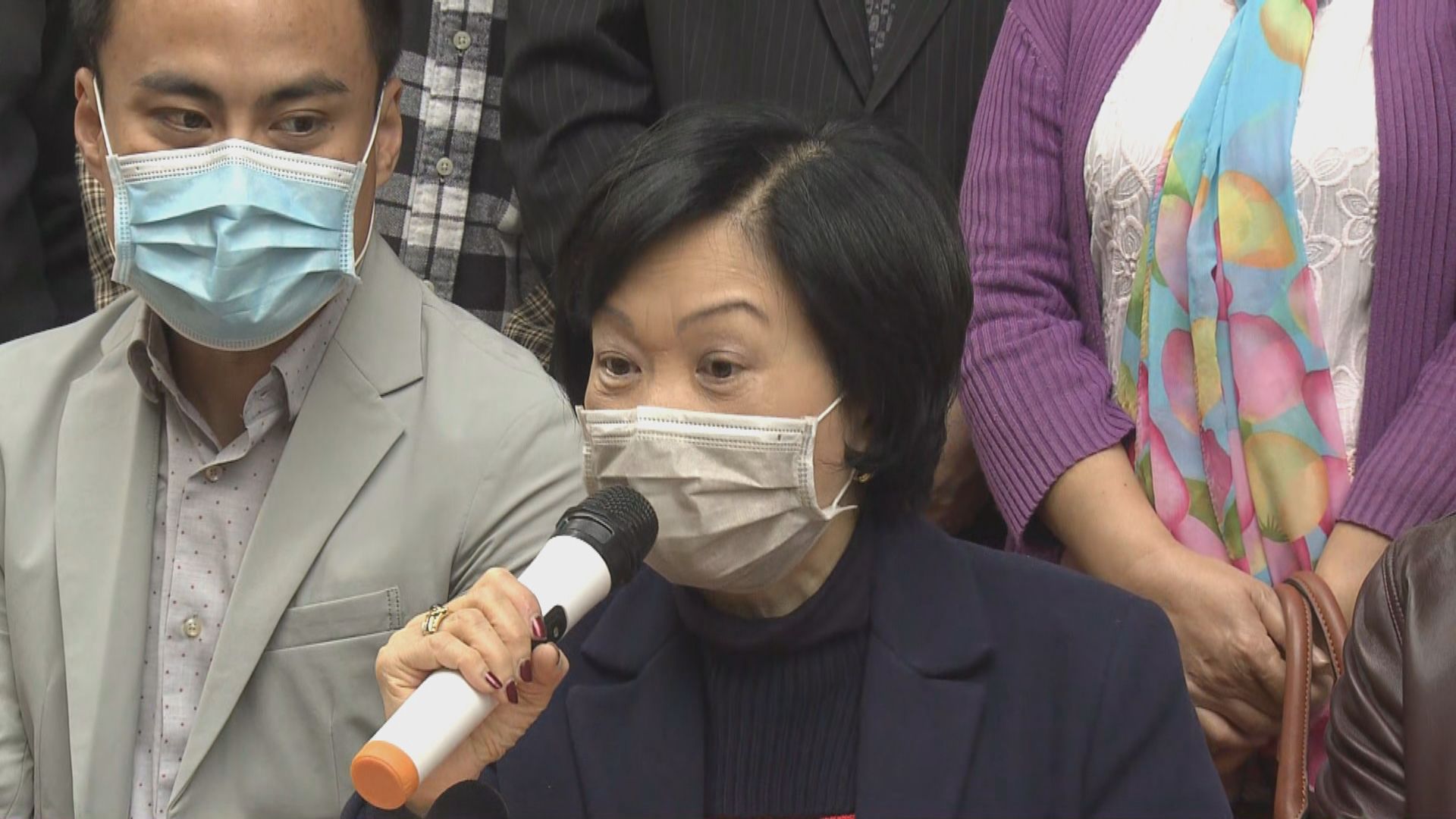 葉劉淑儀：以「價低者得」招標採購口罩非常愚蠢