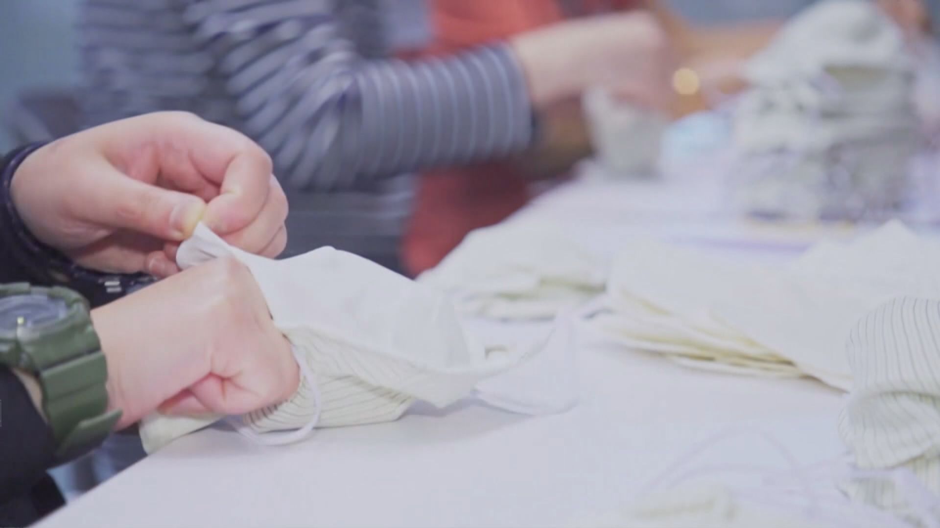 溢達：成本價供應製作口罩貼臉部分的紗布