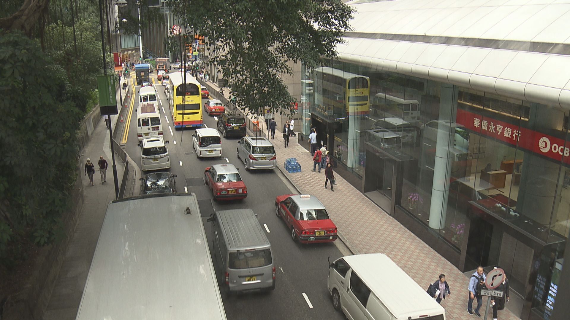 黃羽庭：建議參考澳門做法設網約車牌照