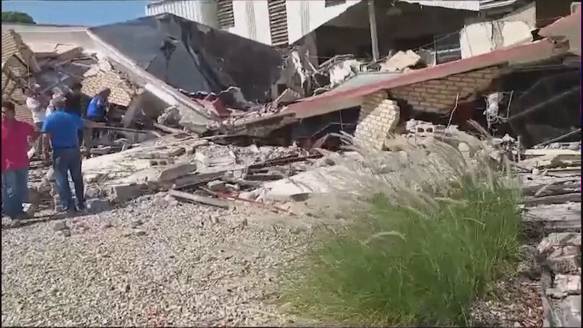 墨西哥北部教堂屋頂倒塌多人被埋