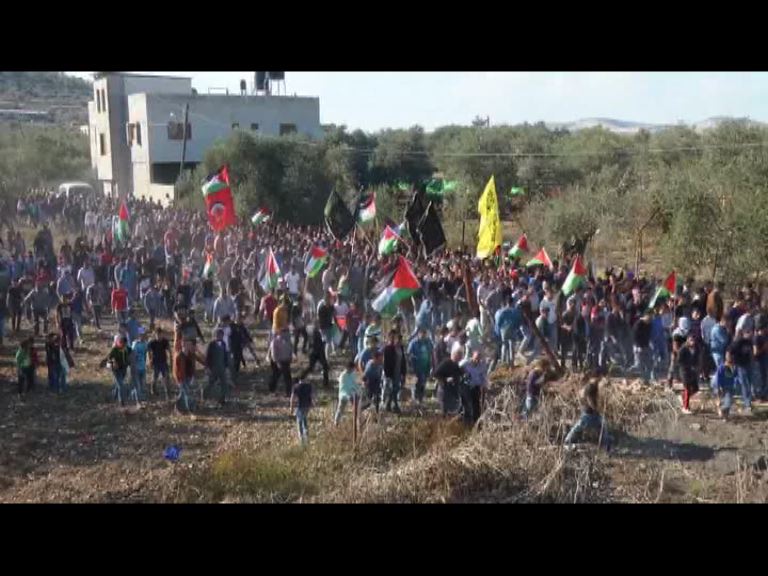 以巴衝突持續巴人為同伴舉行喪禮