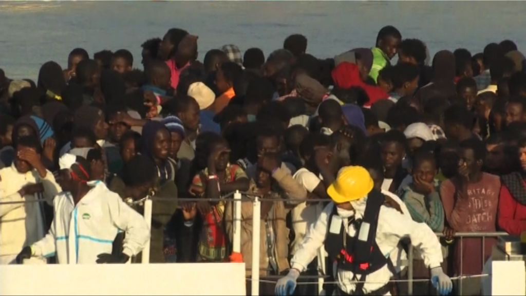 九百名難民抵意大利西西里港口