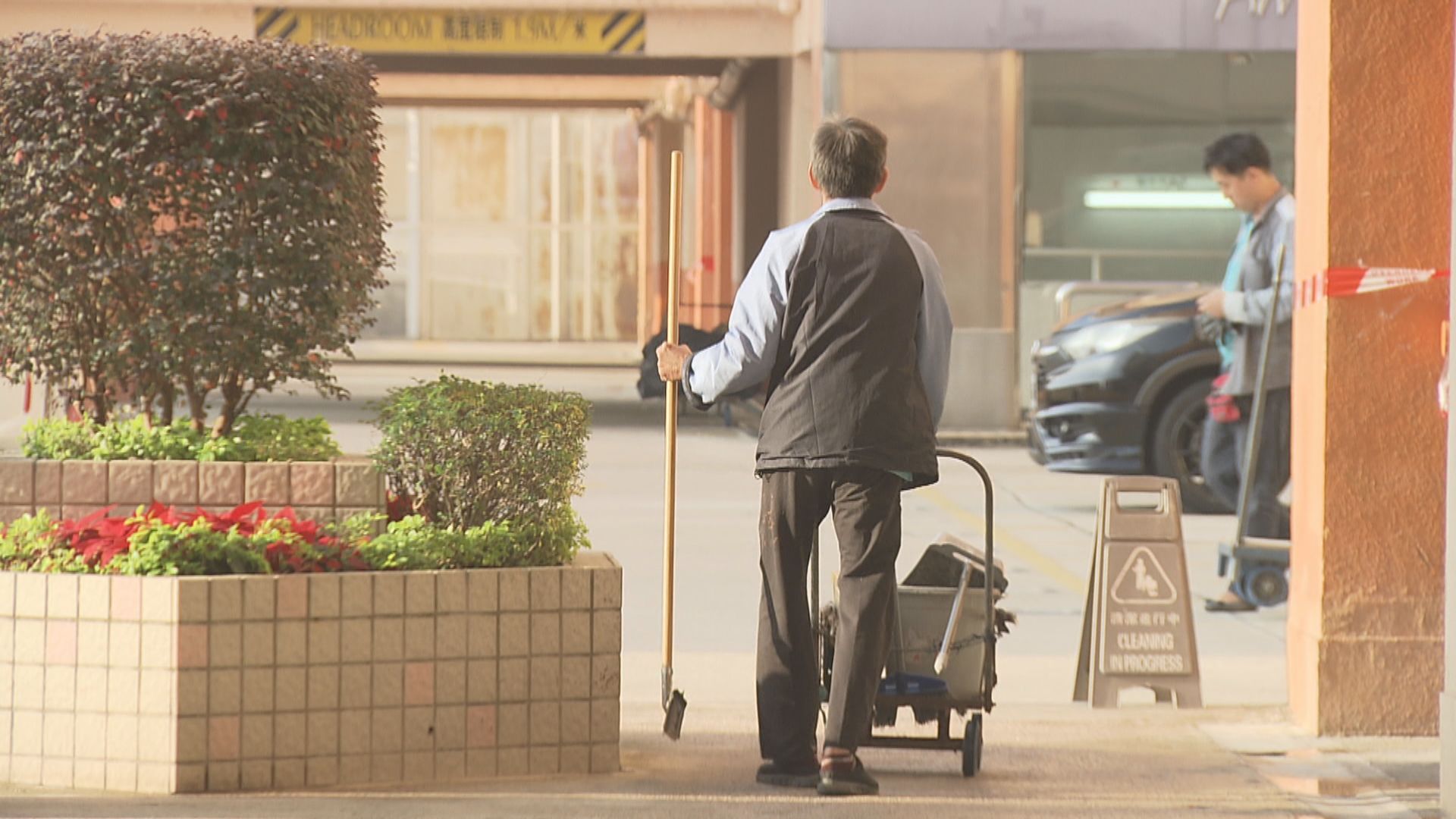 行會通過最低工資加至$42.1　最快5月1日生效