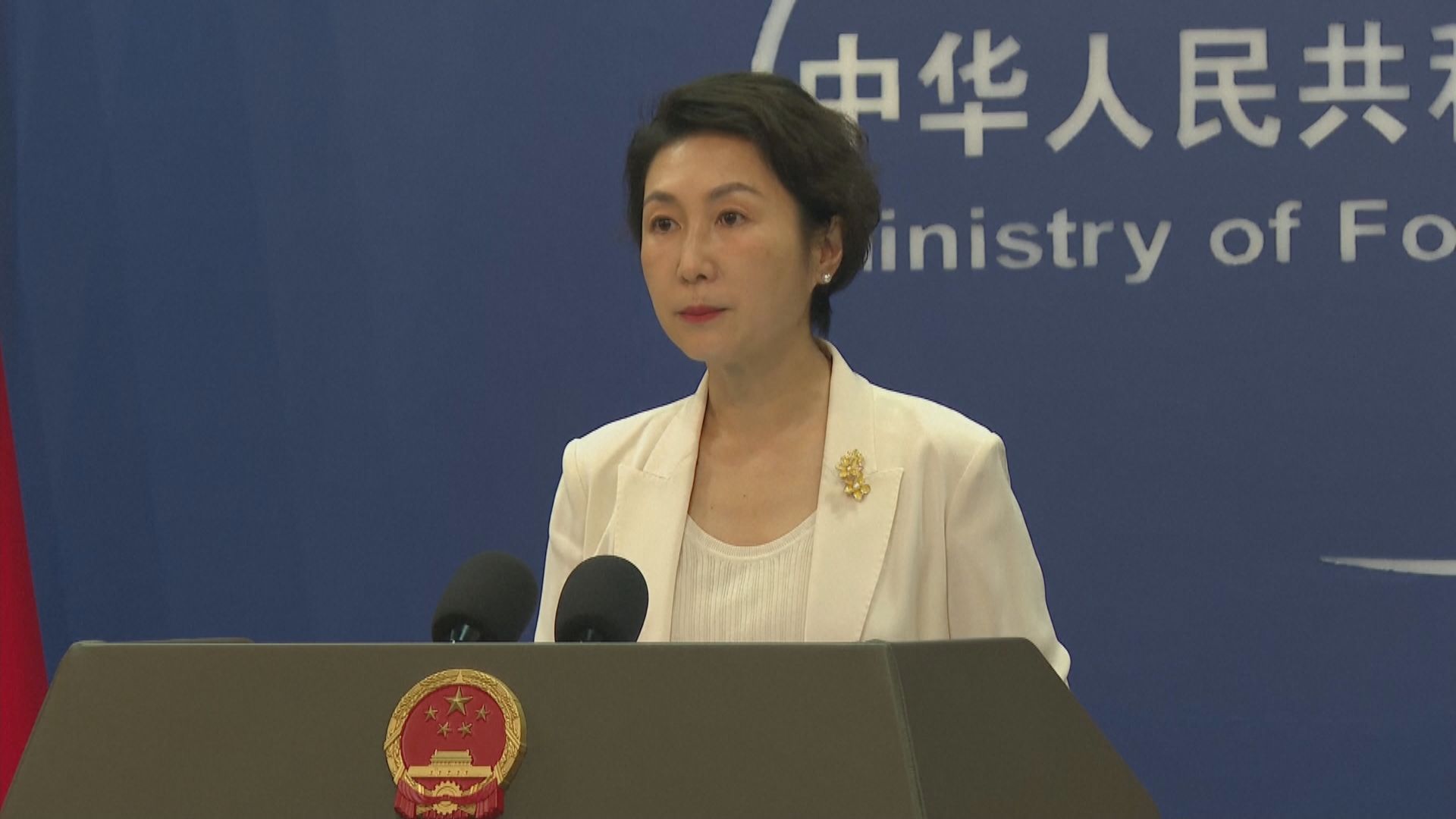 菲律賓稱海警船在仁愛礁遭中國海警水炮干擾　外交部斥向菲方提供便利遭倒打一耙