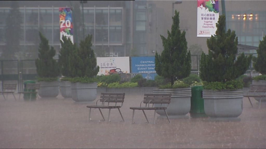 天文台發出黃色暴雨警告信號