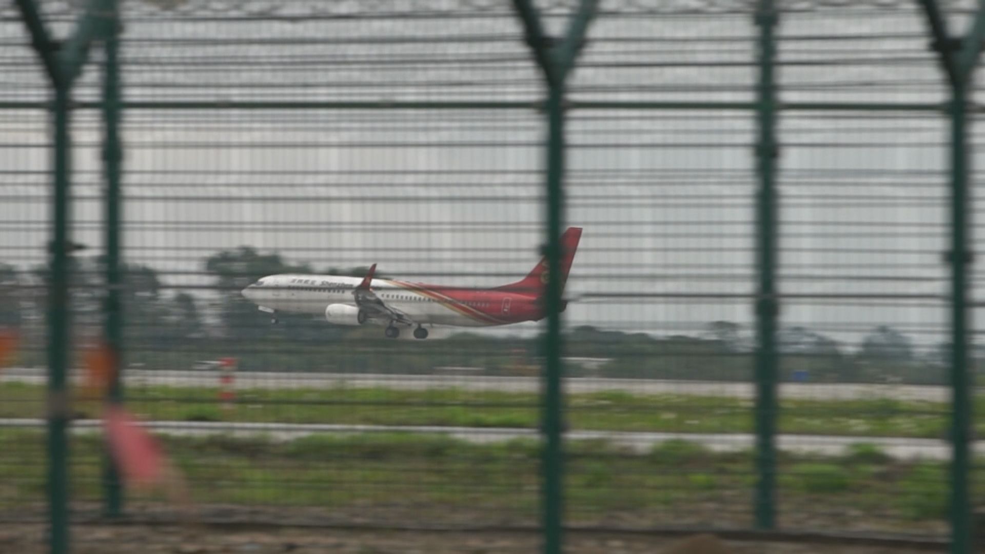滯留摩洛哥27港人乘內地專機抵廣州　直送亞博檢測