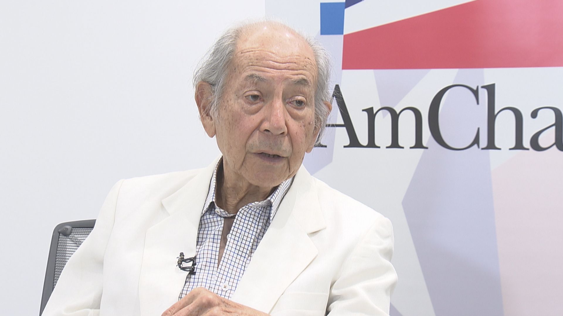 烈顯倫：部分法官把自己抬高到全國人大的位置