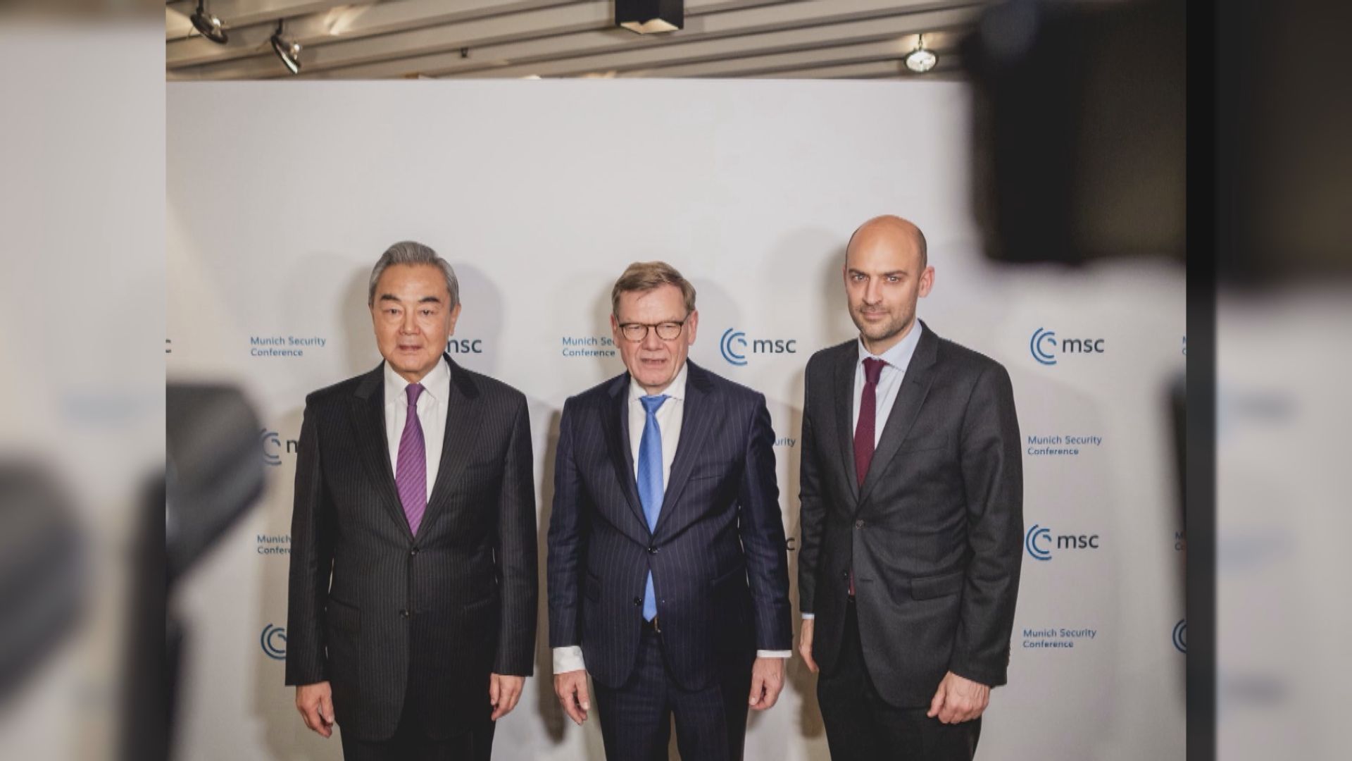 中德法舉行首場三方外長會晤　王毅︰中歐是伙伴而非風險威脅