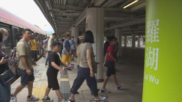 港鐵露天段九號風球時列車盡可能駛到終站或商場連接站