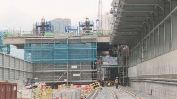 東涌東站分判商涉提供未經授權物料和偽造文件　港鐵報警