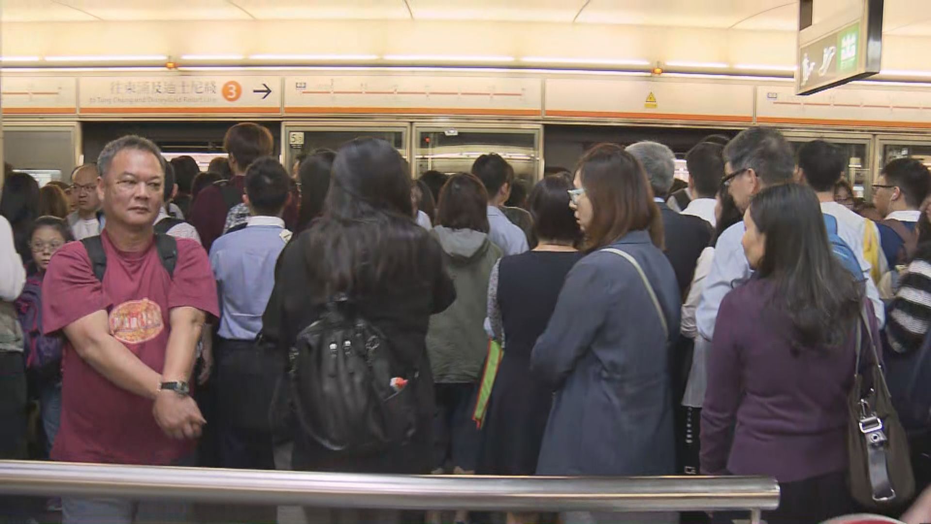 有乘客批評港鐵經常故障