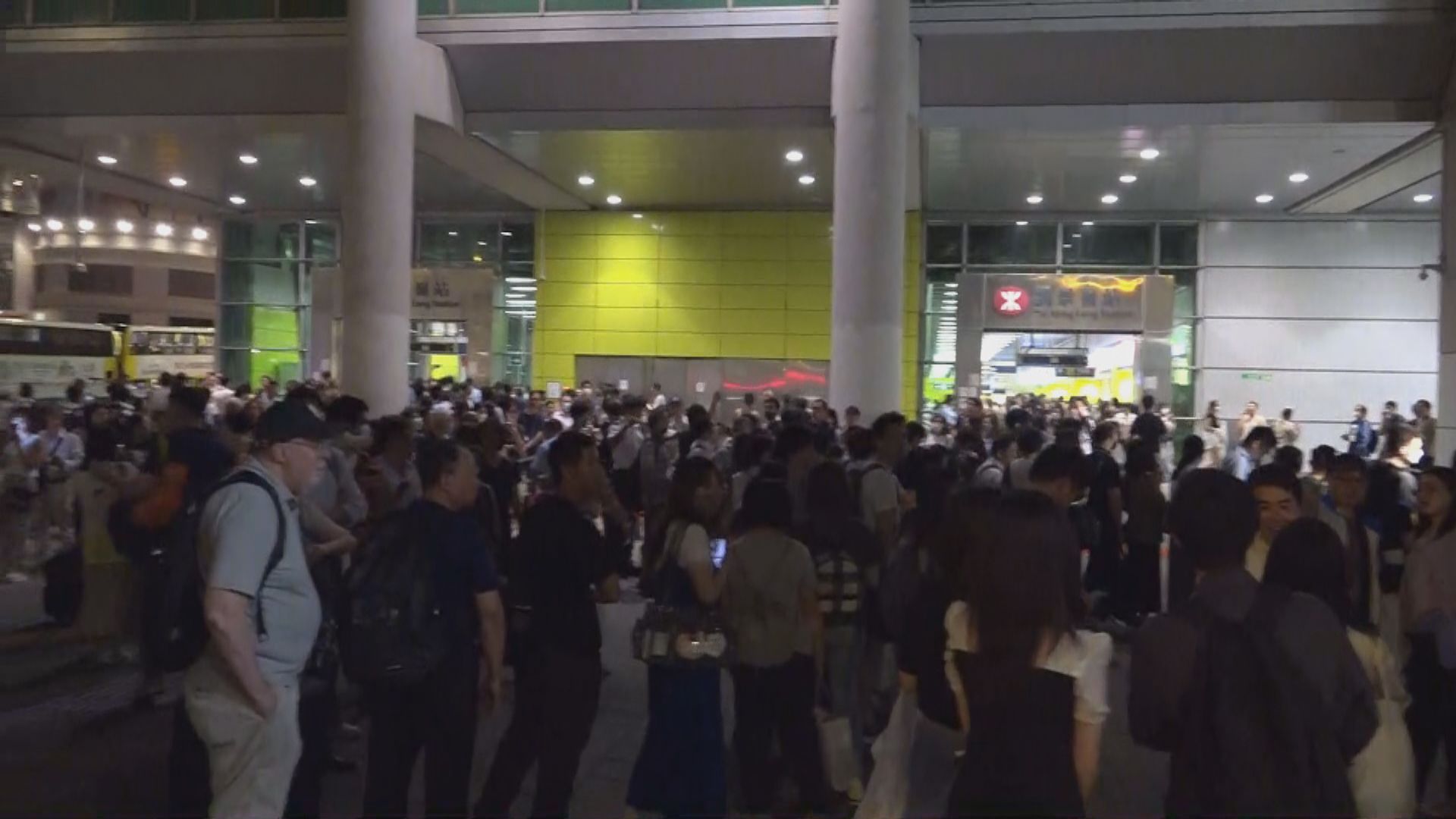 港鐵將軍澳綫架空電纜短路　服務受阻五小時　一度全綫暫停服務