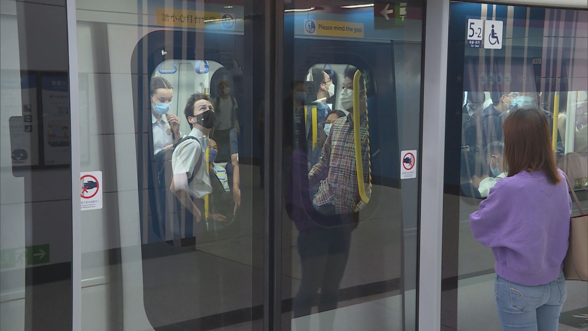 東鐵綫過海段通車後早上繁忙時間載客率達73%