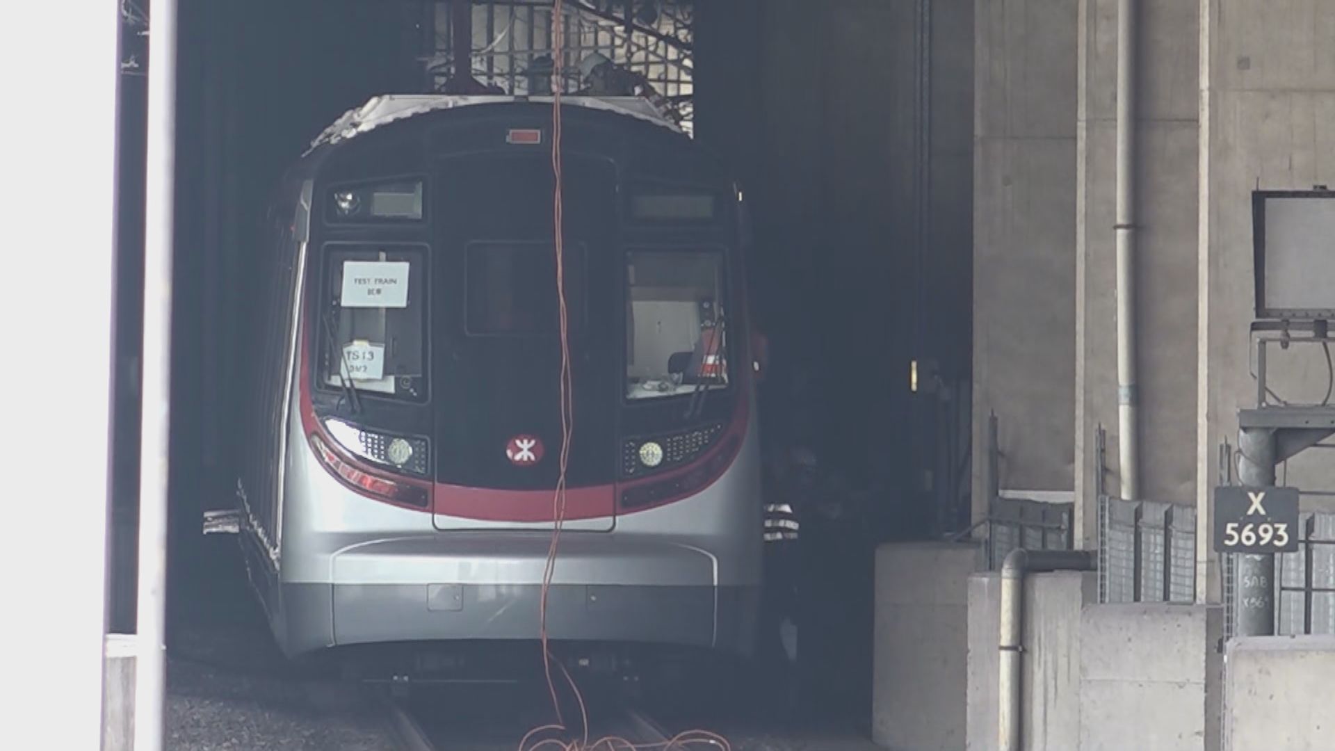 東鐵綫不載客列車火炭站附近故障　往紅磡列車不停火炭