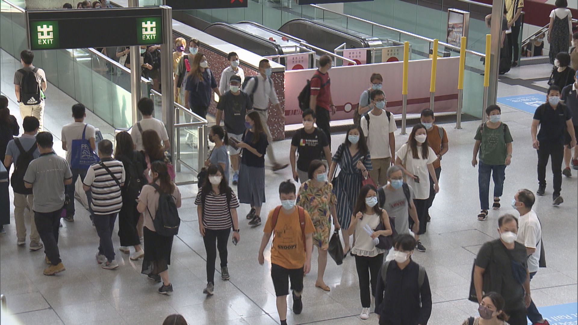 紅磡站屯馬綫新月台啟用後首個工作日　有乘客感混亂