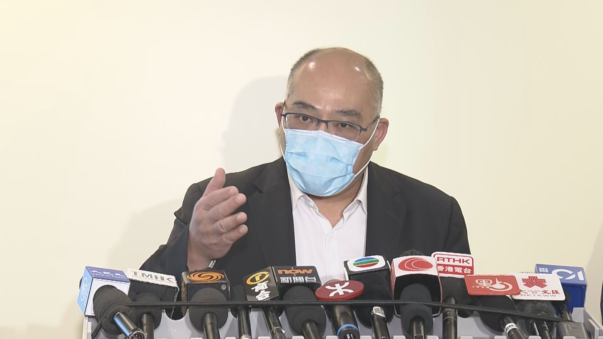 油麻地站列車出軌甩門事故　港鐵：金屬護欄裝置移位與列車碰撞