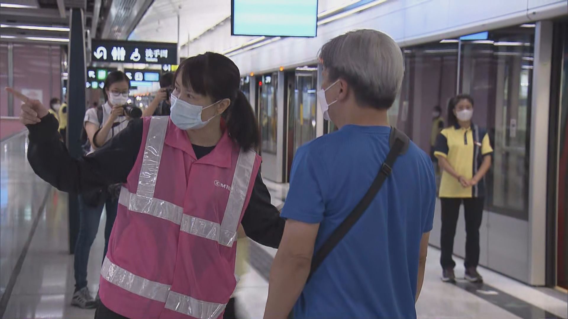 港鐵西鐵綫紅磡站新月台啟用　站內加派人手協助