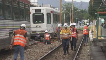 鍾屋村輕鐵列車脫軌無人傷 初步懷疑涉及路軌外來物
