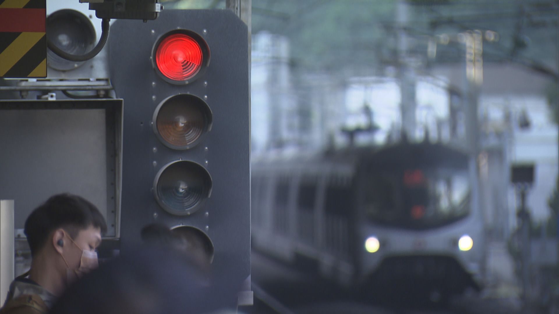 港鐵：東鐵綫假衝燈次數近日減少　不影響列車安全