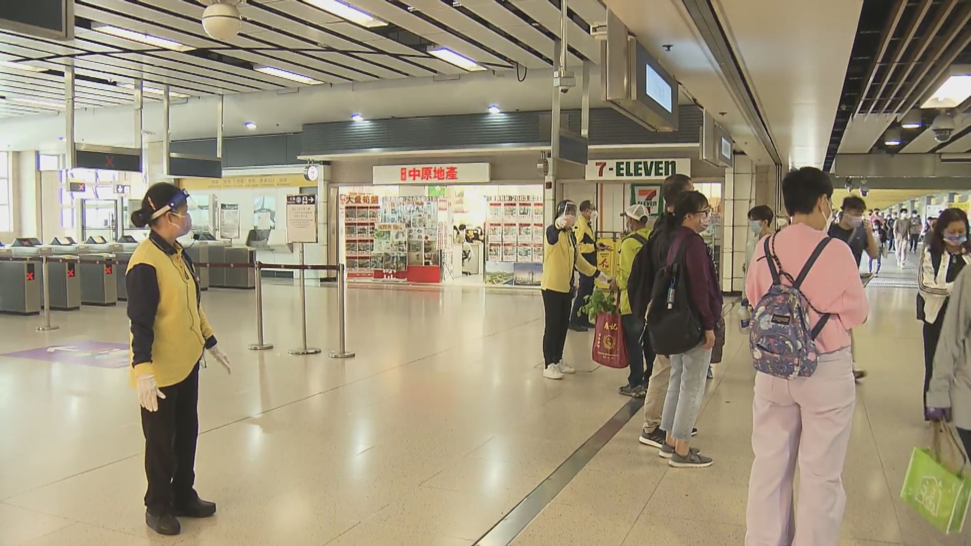 港鐵粉嶺站有人墮軌　太和至上水站服務一度暫停