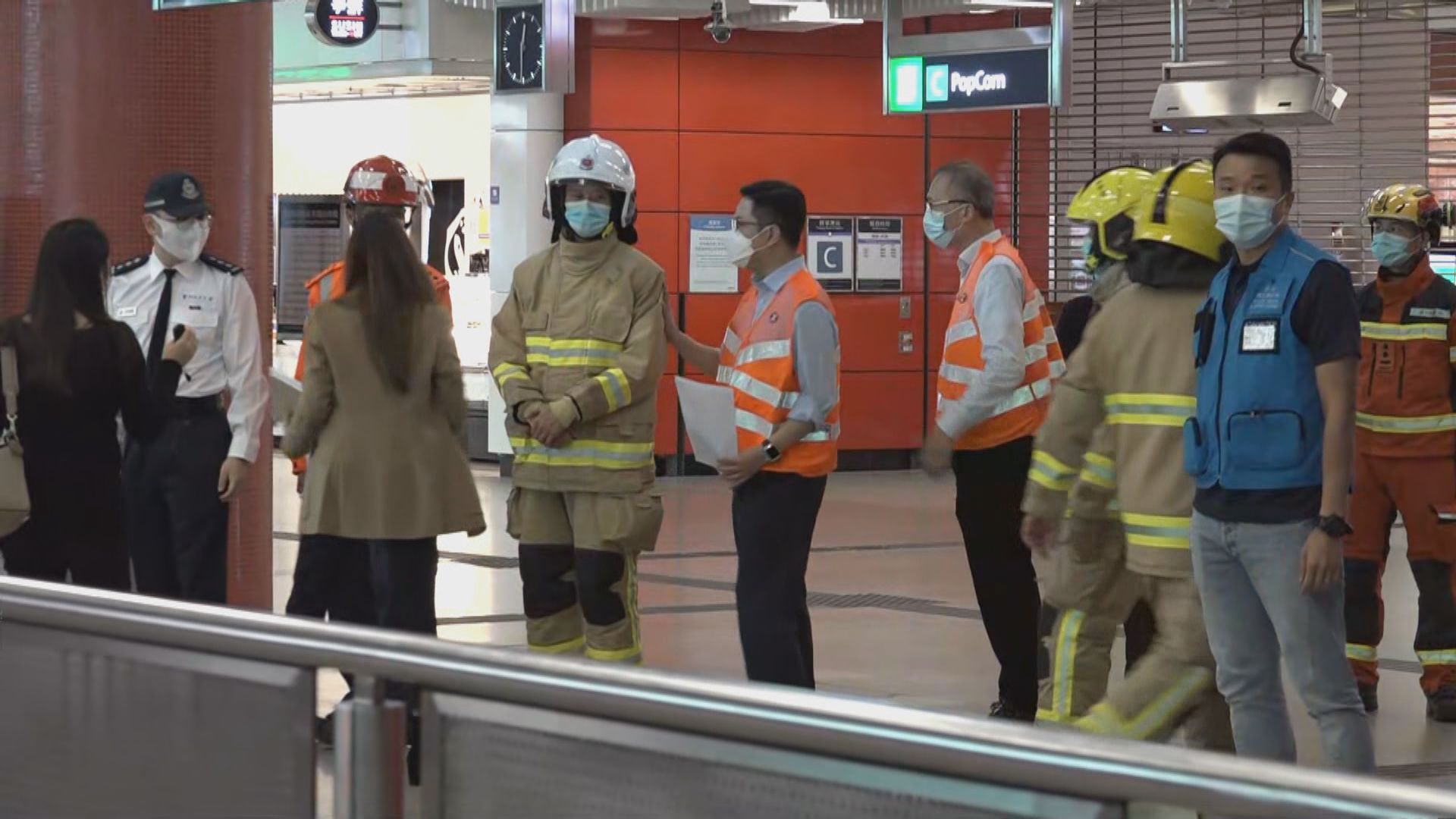 港鐵將軍澳綫列車故障　1500乘客疏散　中午陸續恢復正常