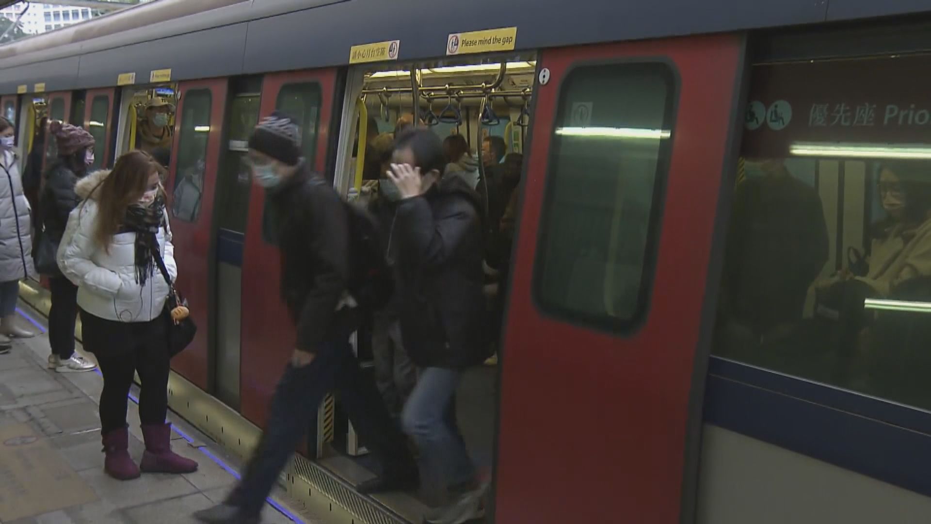 大學站信號故障　東鐵綫服務陸續回復正常