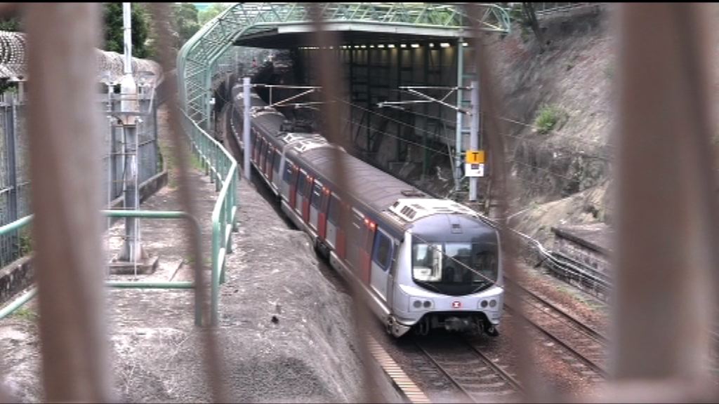 港鐵發現架空電纜有斷裂