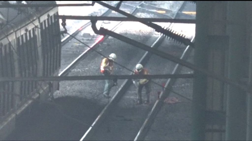港鐵指架空電纜斷裂導致電力中斷