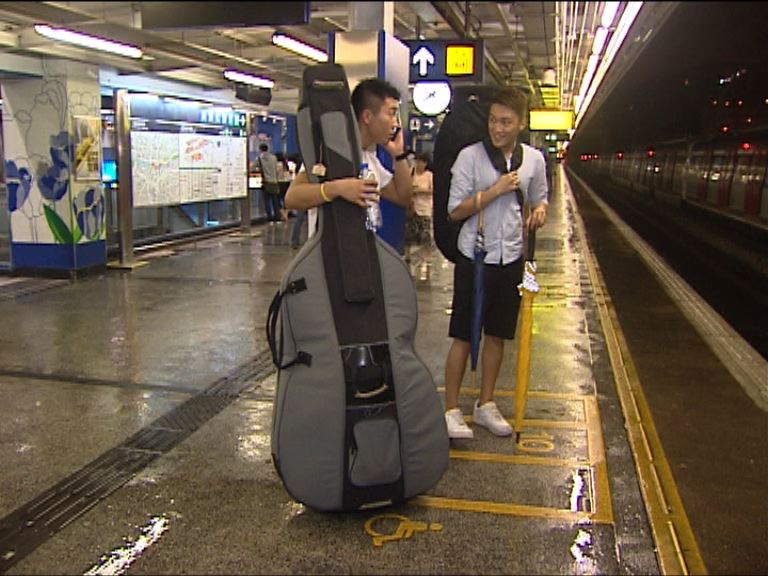 港鐵下月推試驗計劃　允大型樂器入閘