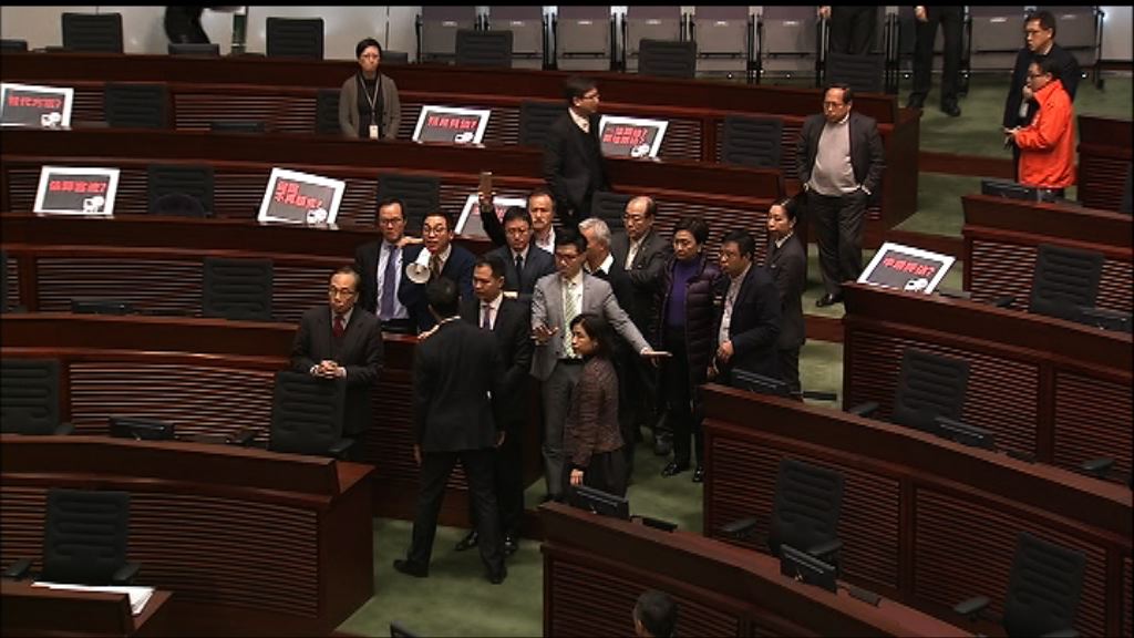 議員要求港鐵公開營運估算細節