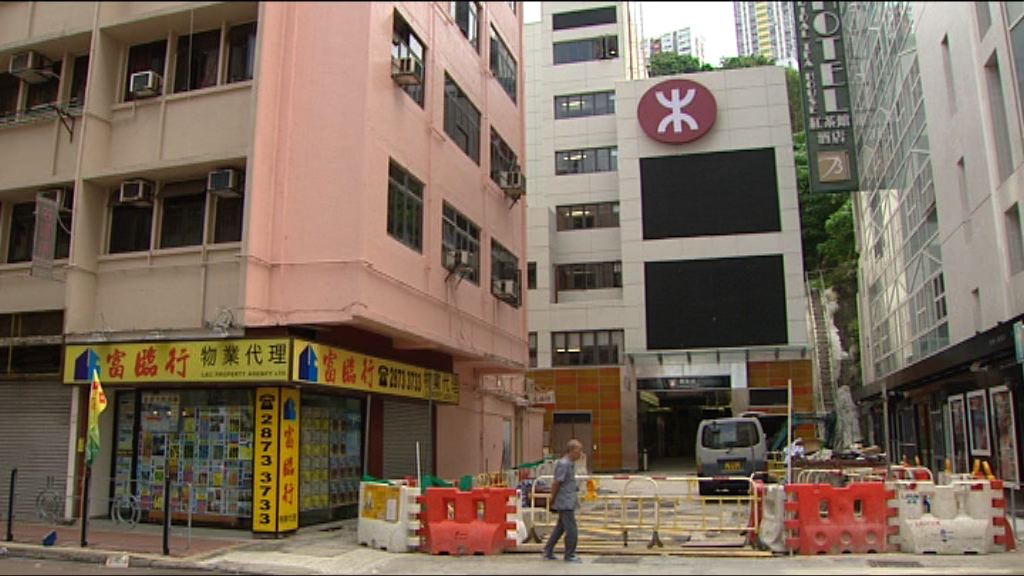 南港島綫停車及廣播系統有待改善