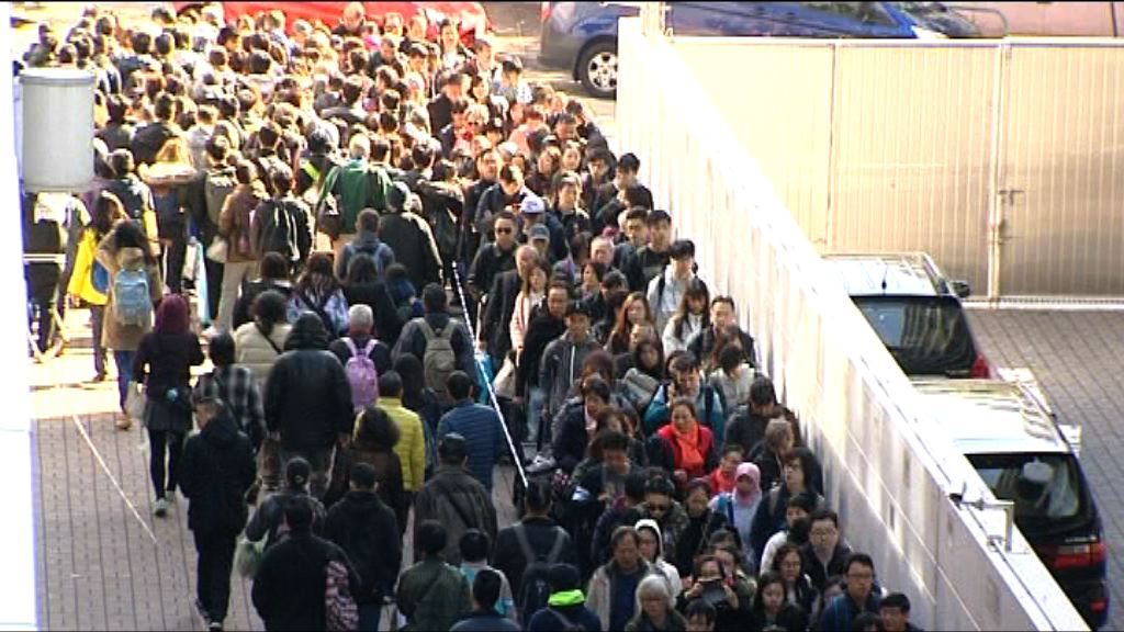 東鐵綫故障　暫停服務逾一小時仍未恢復