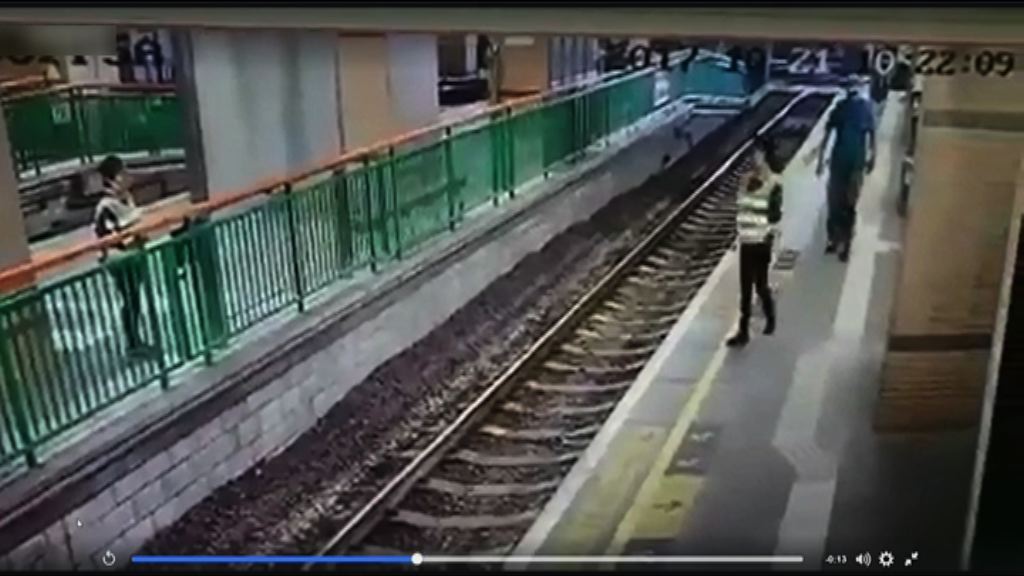 元朗輕鐵女工遭推落路軌　非華裔男被捕