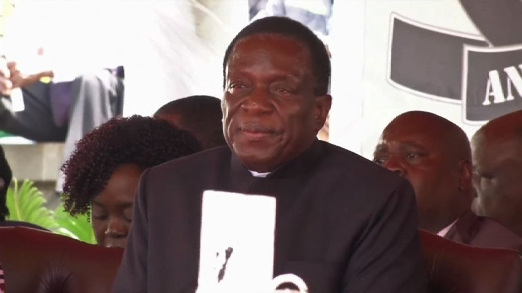 津巴布韋前副總統促總統穆加貝聆聽民意下台