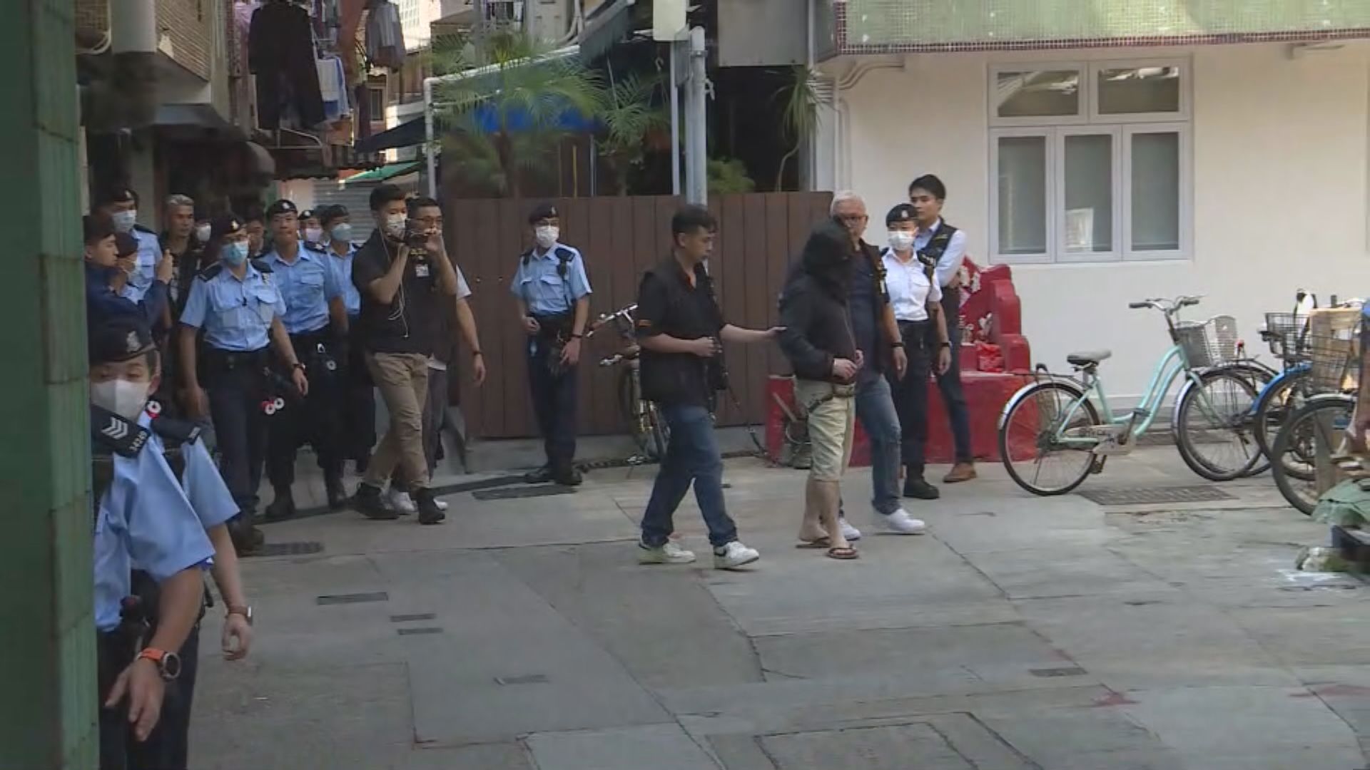 長洲謀殺案疑犯　被押至案發現場重組案情