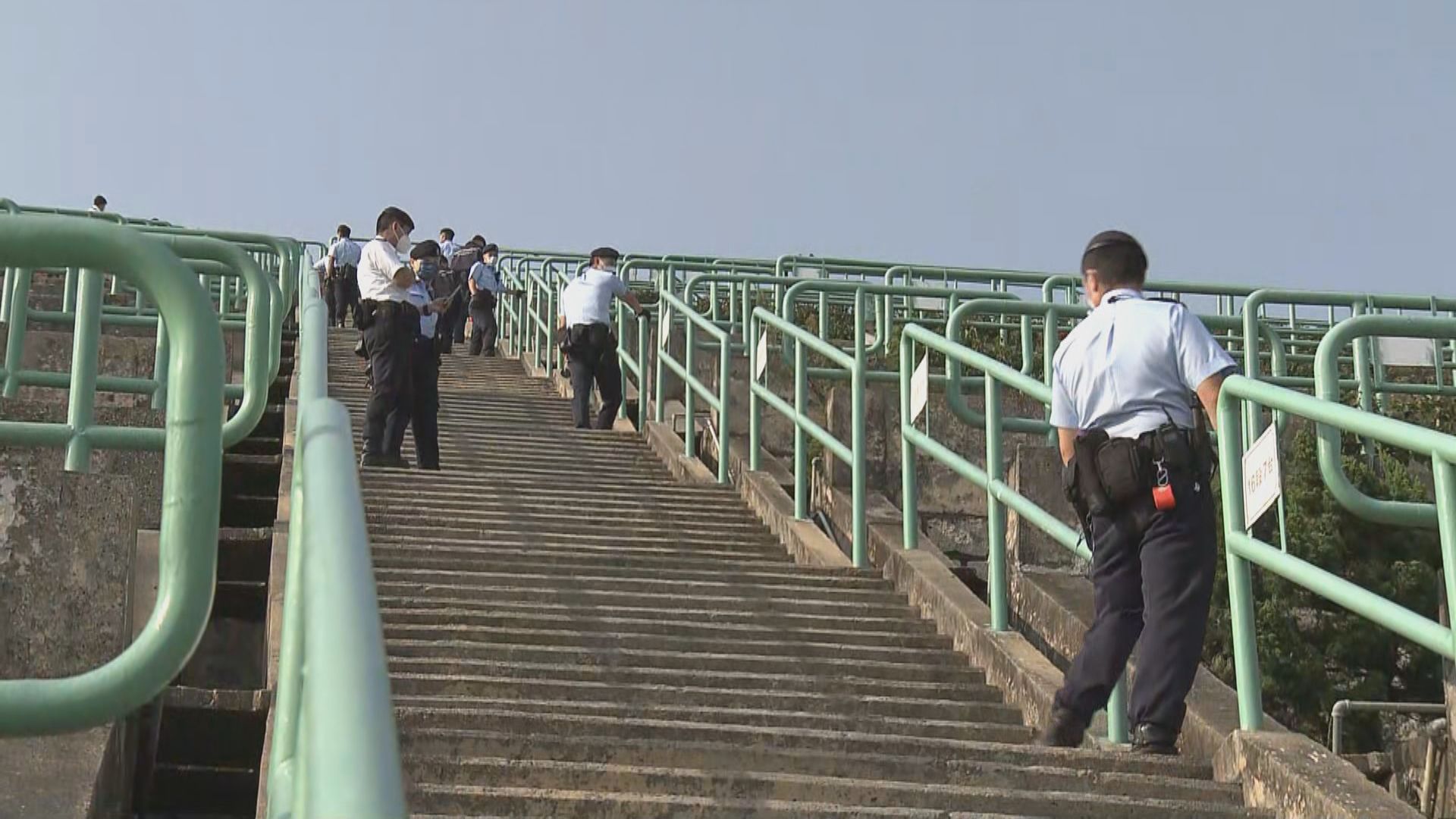 【蔡天鳳碎屍案】涉案前夫東涌準備潛逃時落網　警方將軍澳墳場蒐證
