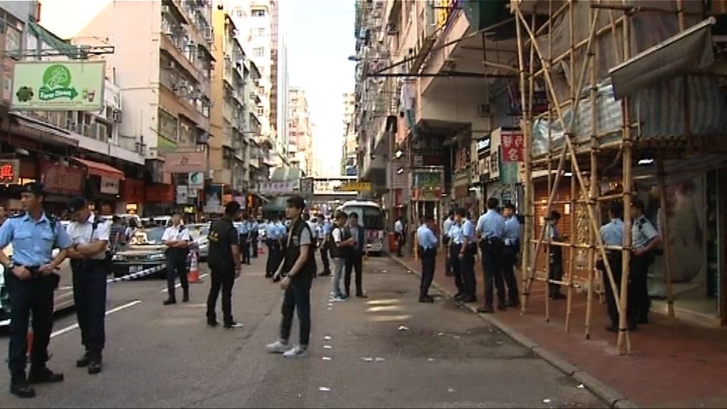 赤鱲角地盤發現男屍案　警拘7男女涉謀殺