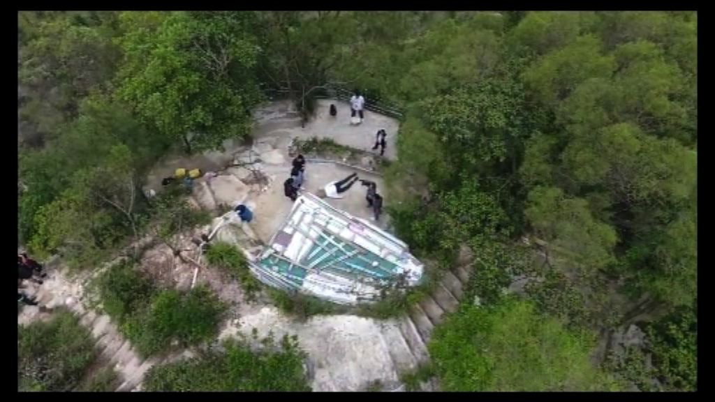 五桂山謀殺案　警方上山到案發現場搜證