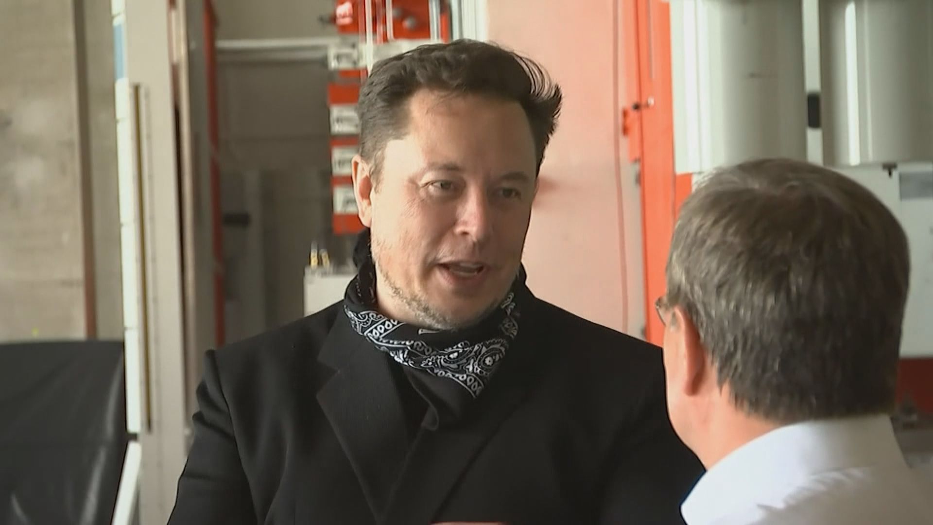 馬斯克將收購Twitter交易的個人出資額增至335億美元