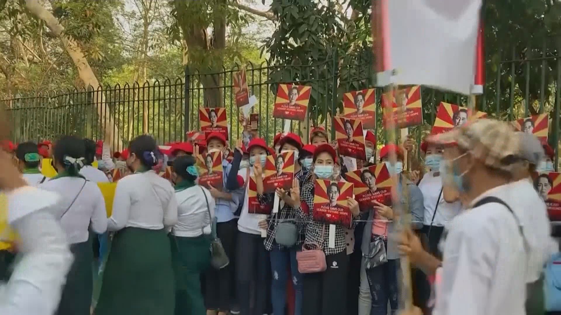 緬甸示威持續　團體號召全國罷工揚言掀「春天革命」