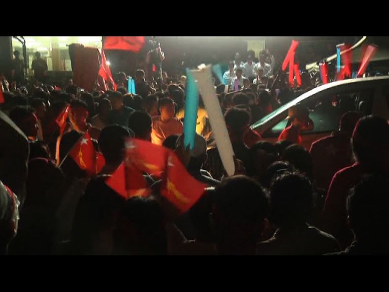 全民盟領先選舉　支持者熱烈慶祝