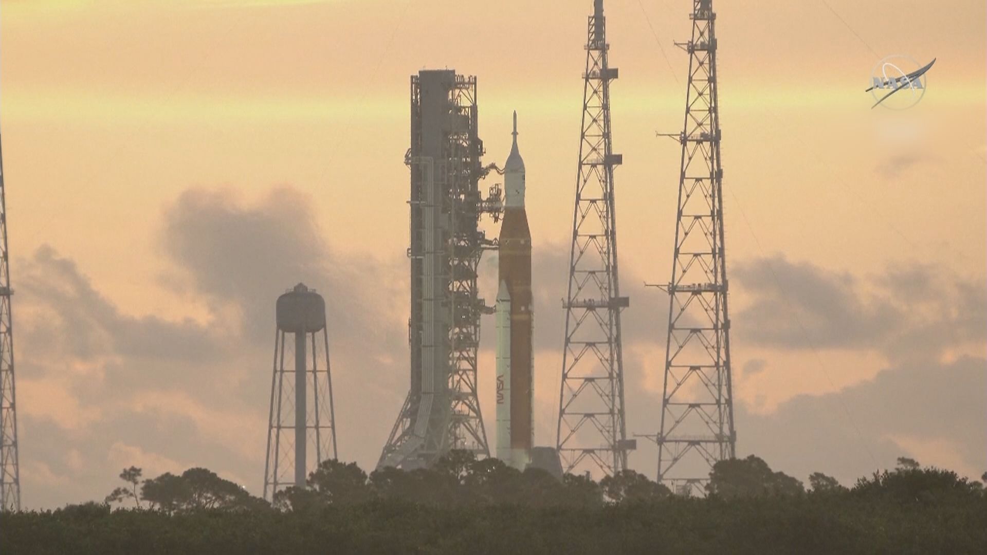 NASA模擬載人繞月任務因火箭引擎故障再次延遲發射