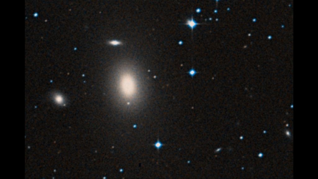 科學家於宇宙偏鄉發現大型黑洞