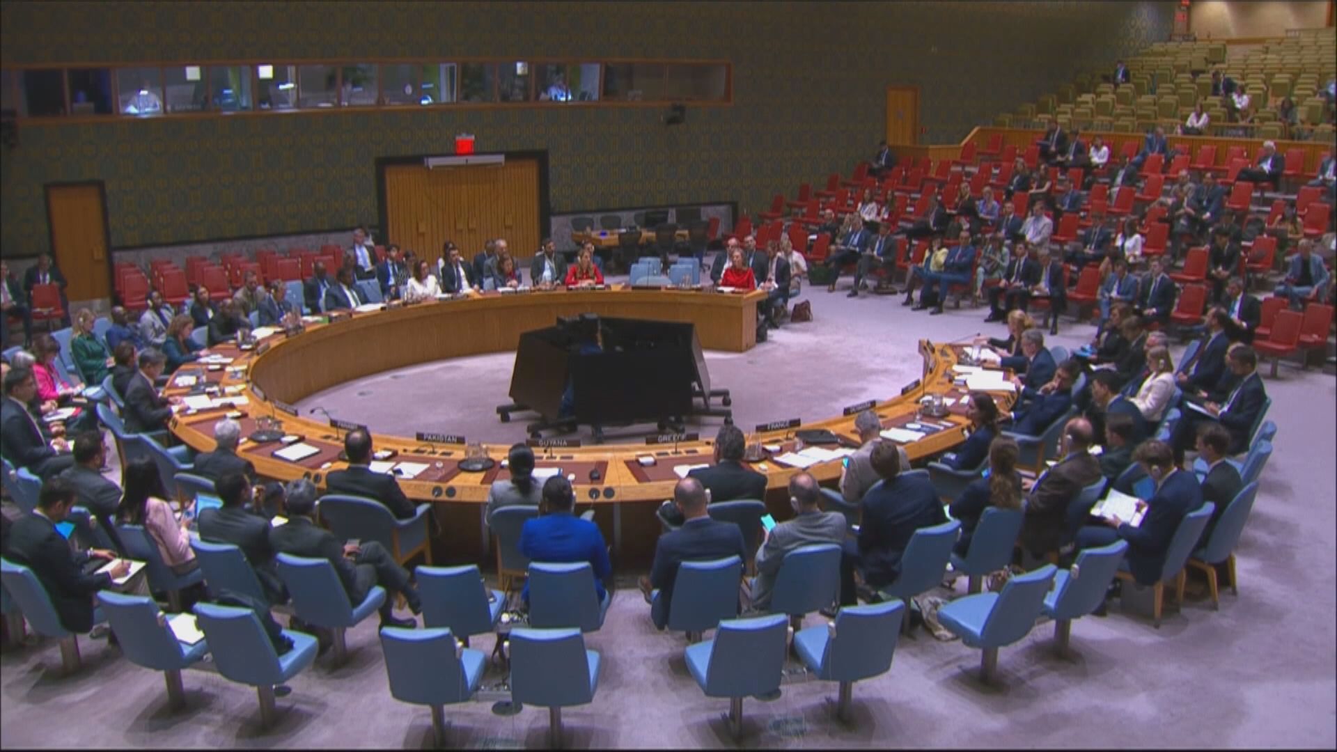 北約強化東翼防禦應對俄無人機闖入波蘭領空　中國代表呼籲各方保持冷靜克制(林中義報道)