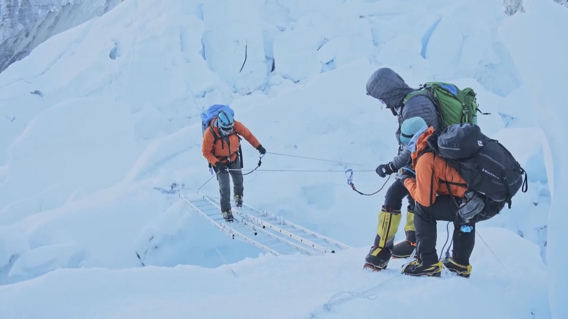 尼泊爾擬提高攀珠峰條件　須先成功攀登境內一座海拔7000米高山