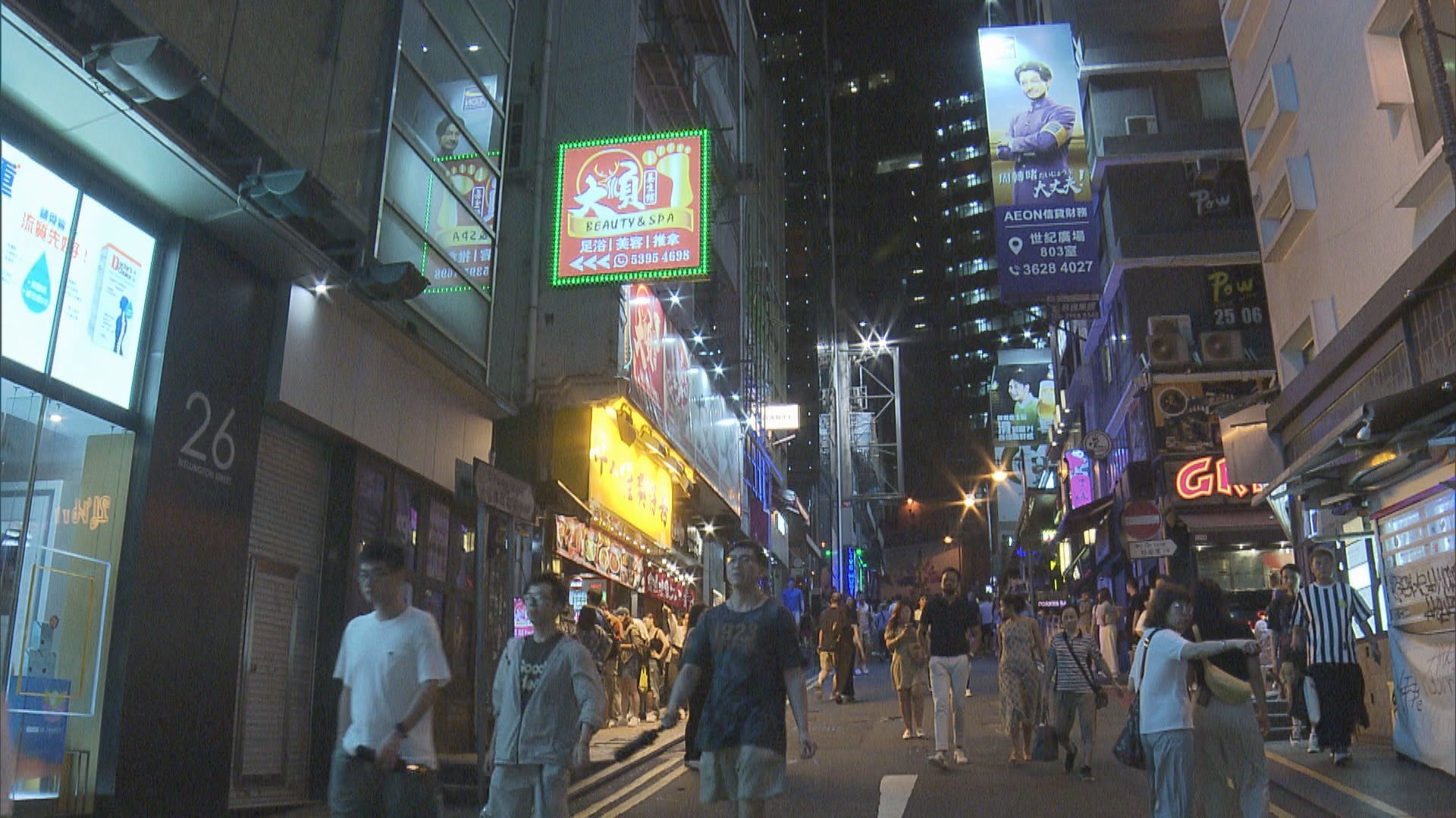 政府研究延長商場營業時間搞活夜經濟 擬下月底推行